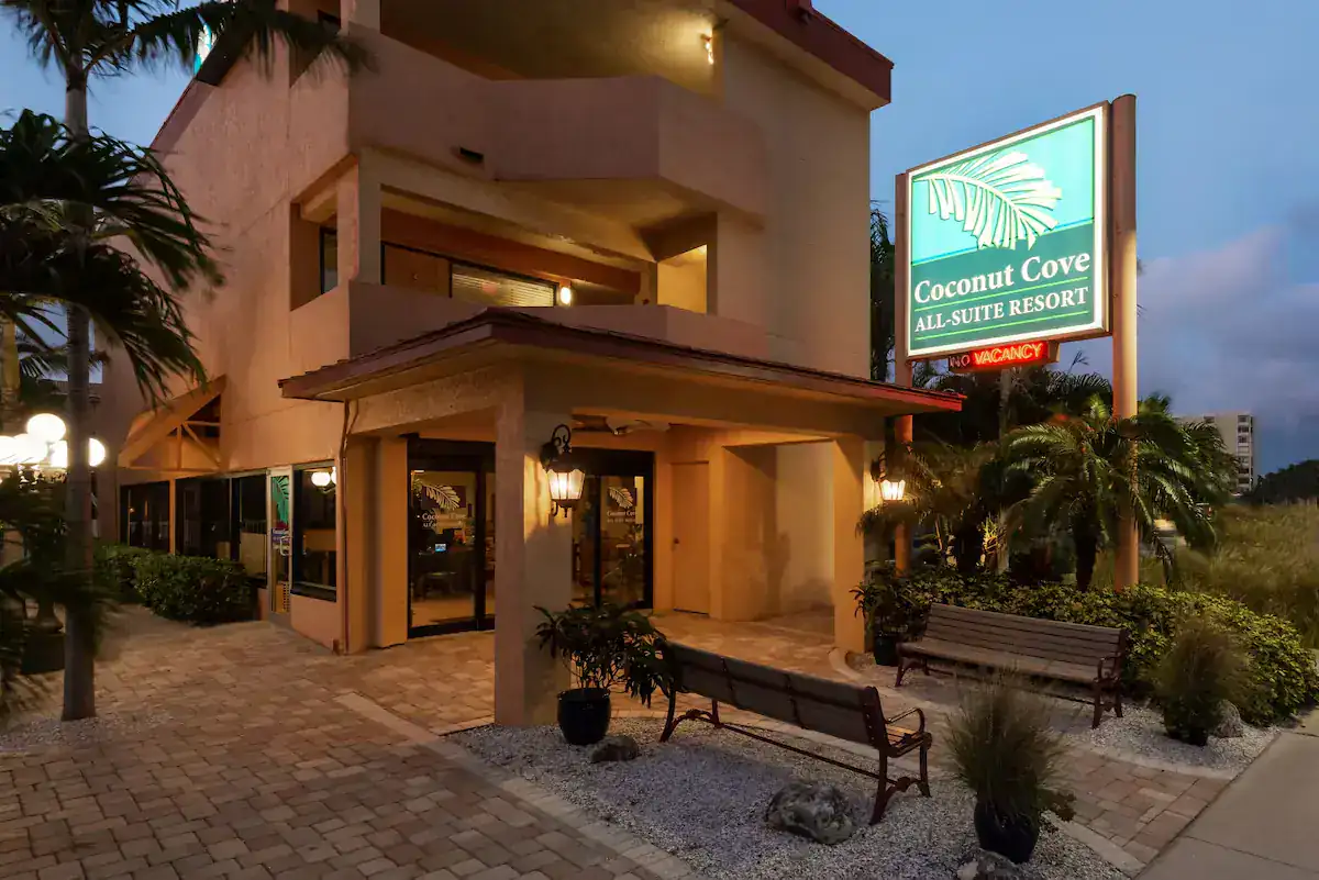 Coconut Cove suite living area